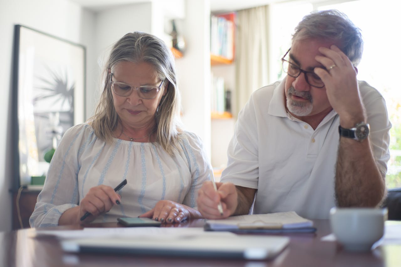 paperwork pexels-kampus-7477703